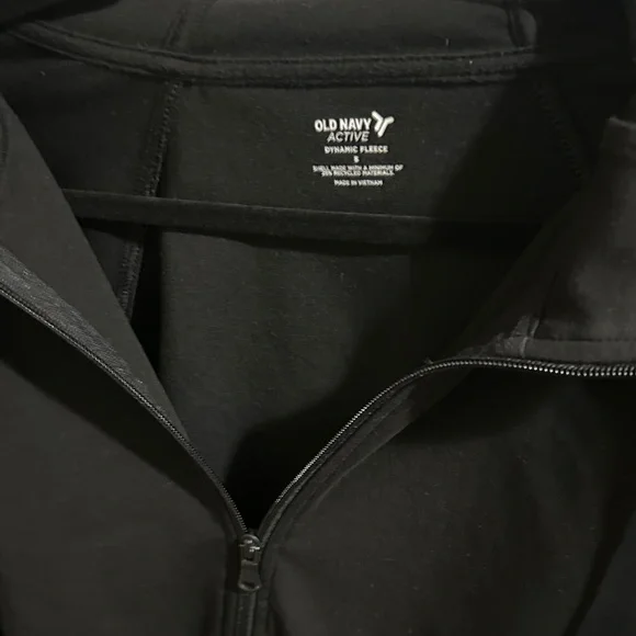 Old Navy Active Dynamic Fleece Black Zip-Up Hoodie - Picture 3 of 4
